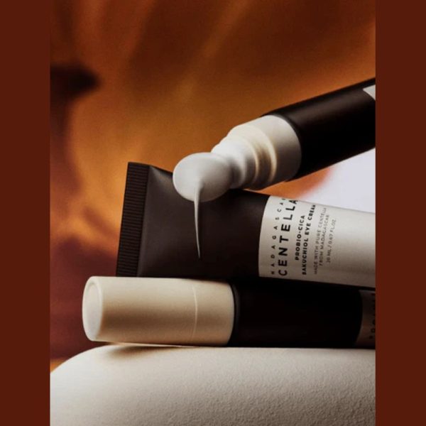کرم دور چشم سنتلا ماداگاسکار | Skin1004 Madagascar Centella Probio-Cica Bakuchiol Eye Cream - Image 3